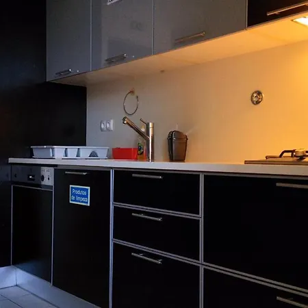Metro Hostal *