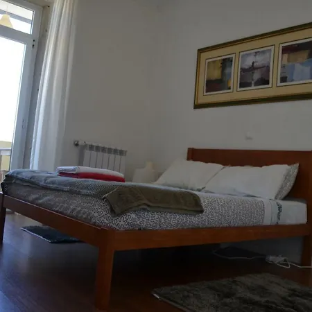 Hostal Metro *